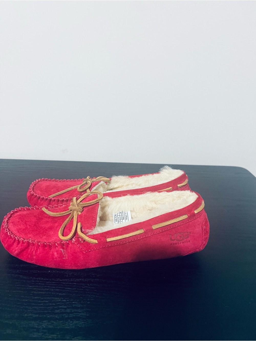 Ugg Dakota slippers women red size 8